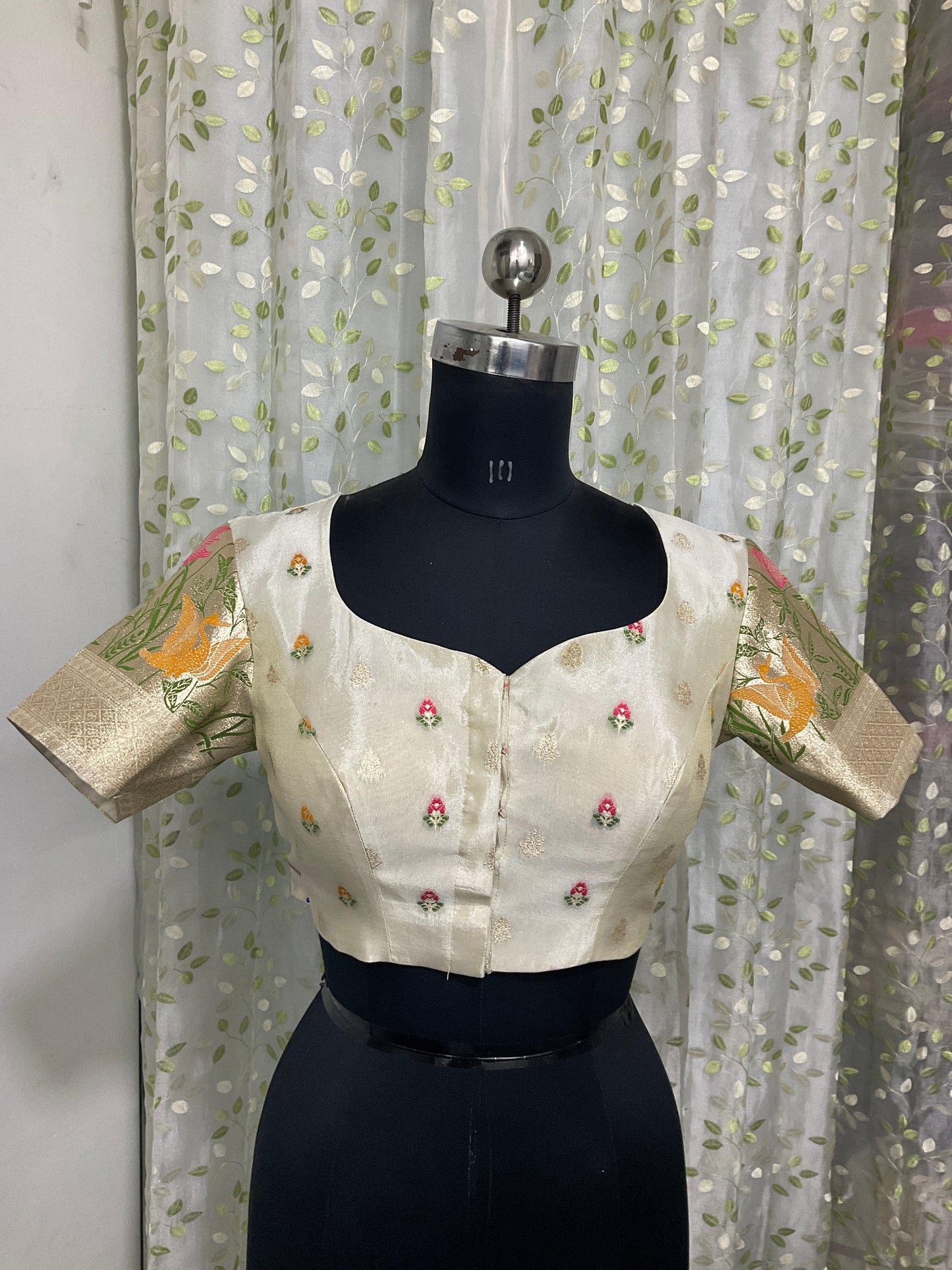 Cream 2 tissue blouse