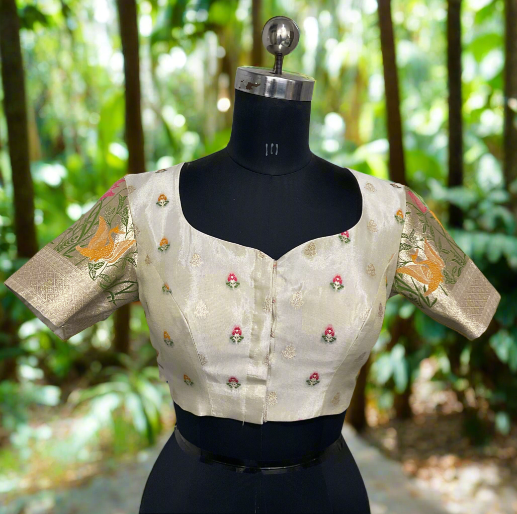 Cream tissue with padded blouse