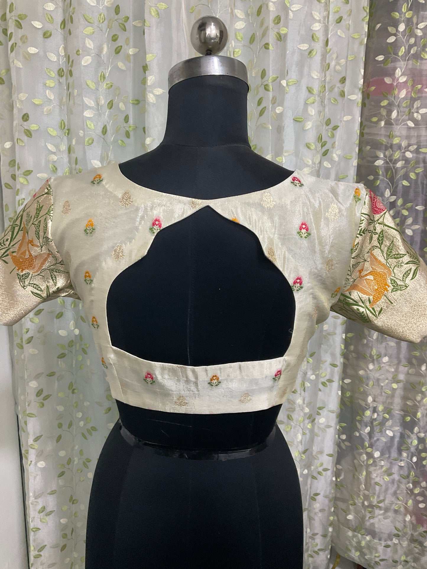 Cream 2 tissue blouse