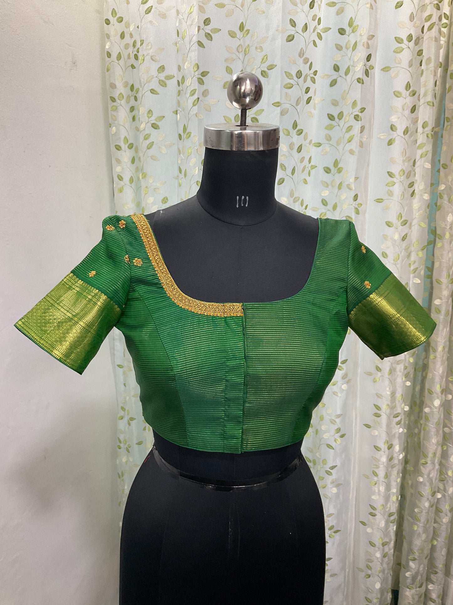 Green silk embroidery blouse