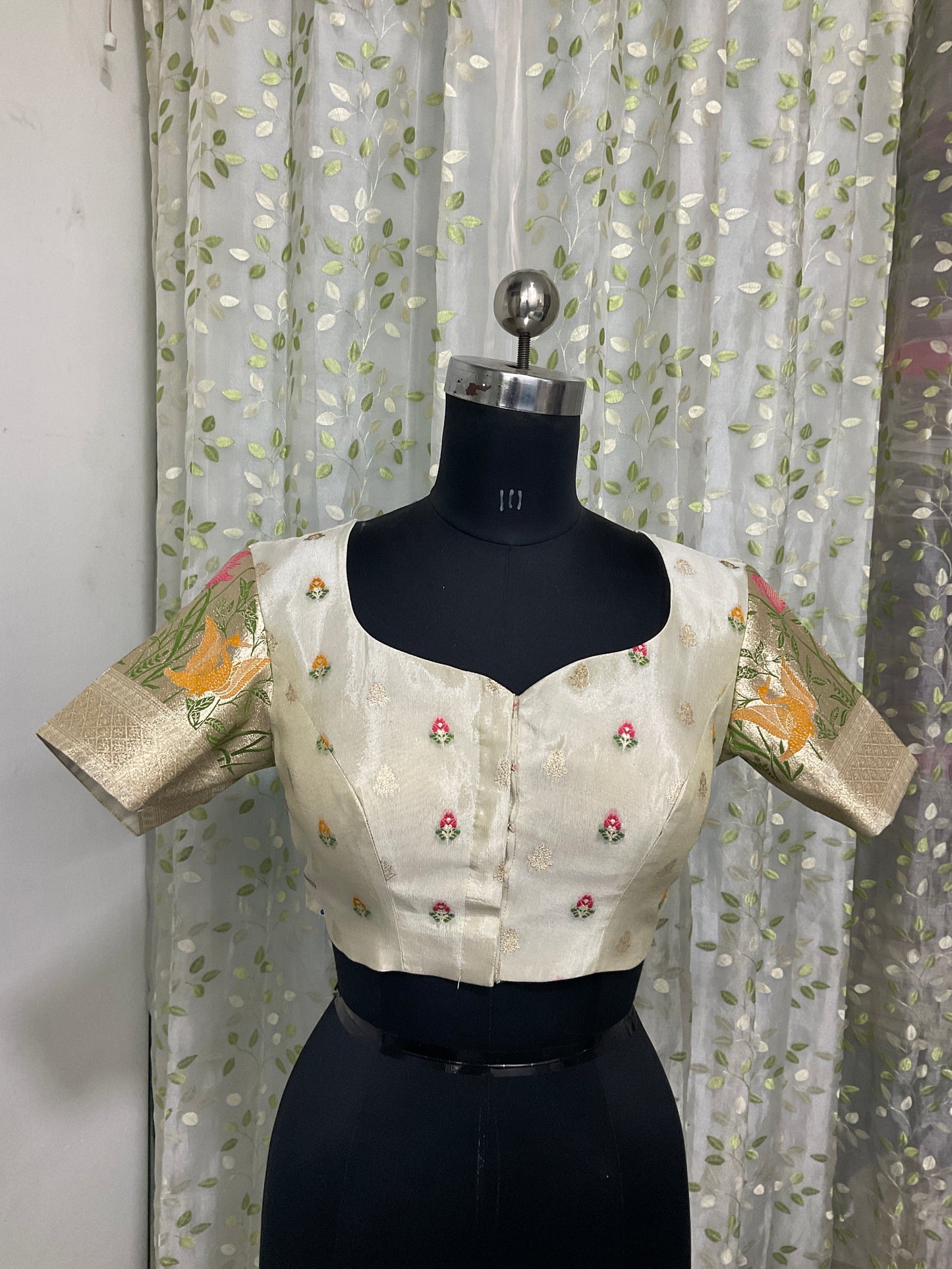 Cream 2 tissue blouse