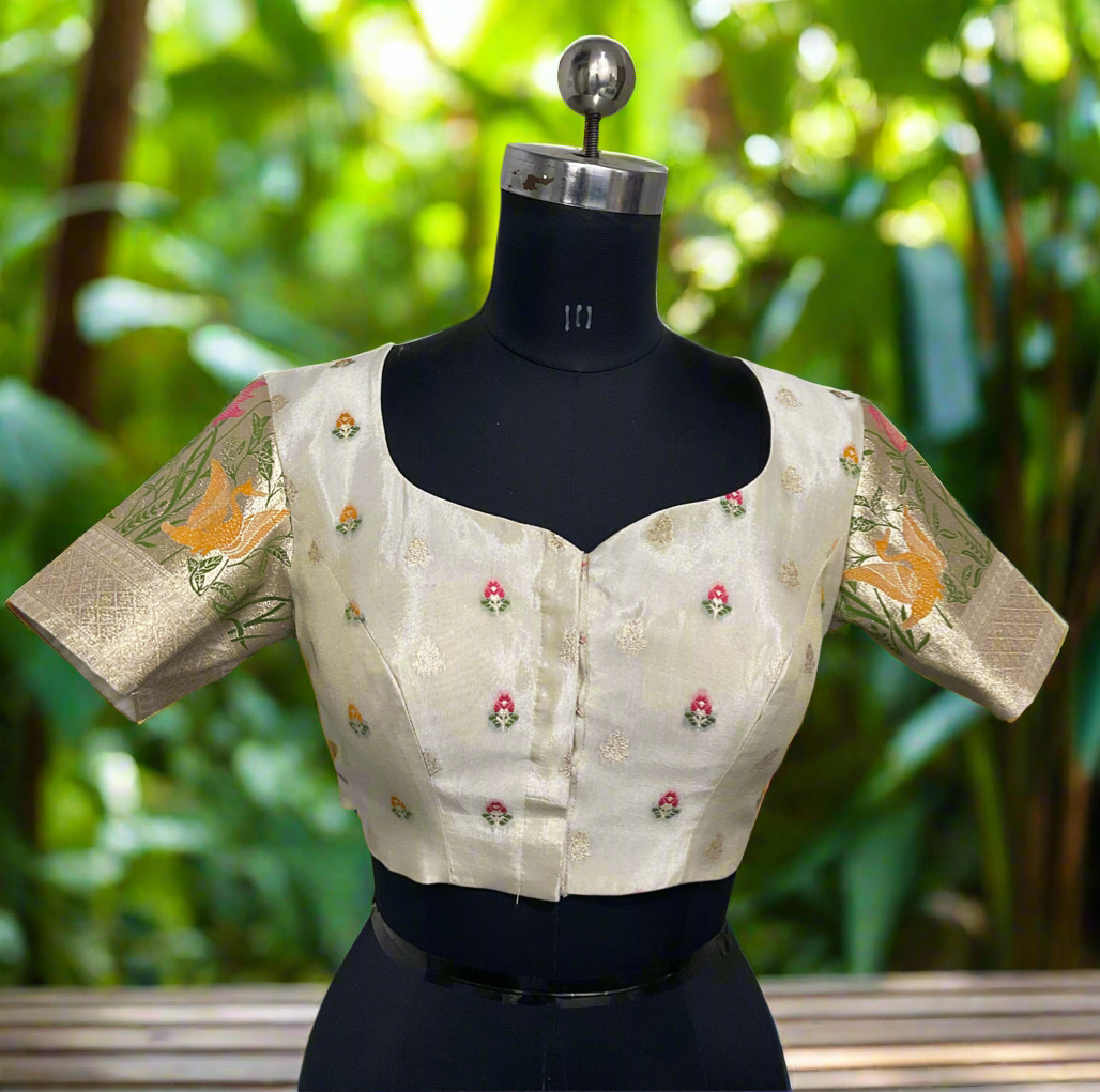 Cream tissue with padded blouse