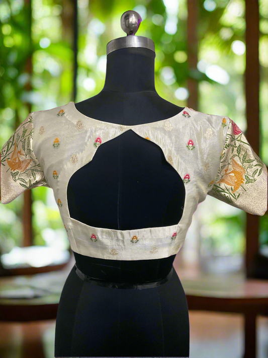 Cream tissue with padded blouse